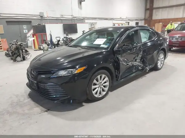 4T1C11BK0LU003827 2020 TOYOTA CAMRY - Image 2
