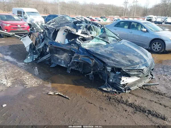 4T1C11BK0LU019638 2020 TOYOTA CAMRY - Image 1