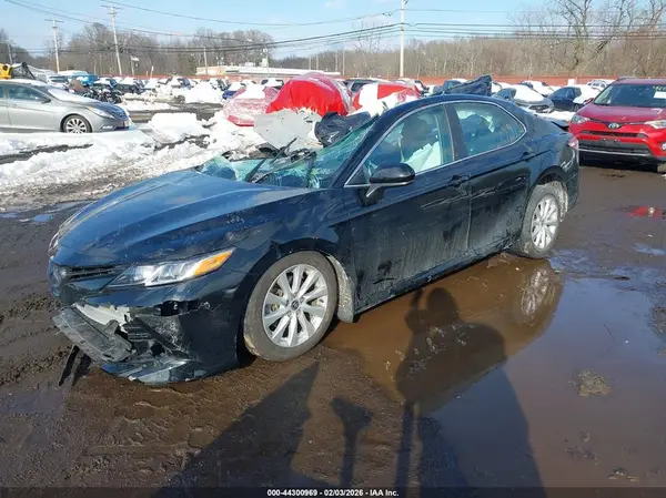 4T1C11BK0LU019638 2020 TOYOTA CAMRY - Image 2