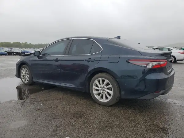 4T1C11BK0MU032827 2021 TOYOTA CAMRY - Image 2