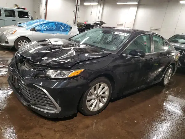 4T1C11BK0NU060712 2022 TOYOTA CAMRY - Image 1