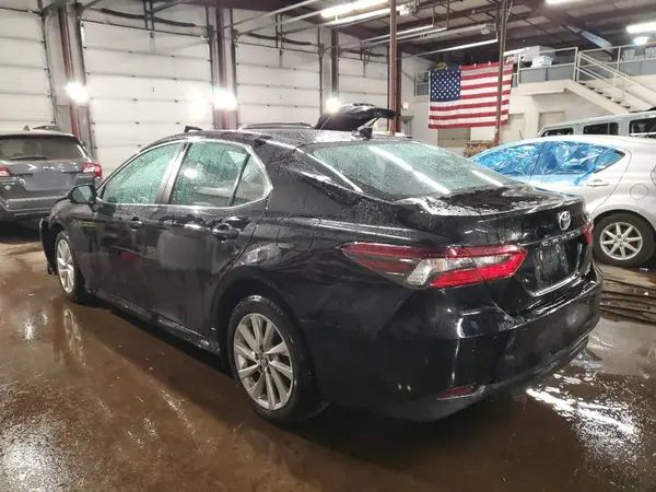 4T1C11BK0NU060712 2022 TOYOTA CAMRY - Image 2