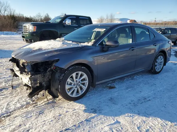 4T1C11BK0NU061410 2022 TOYOTA CAMRY - Image 1