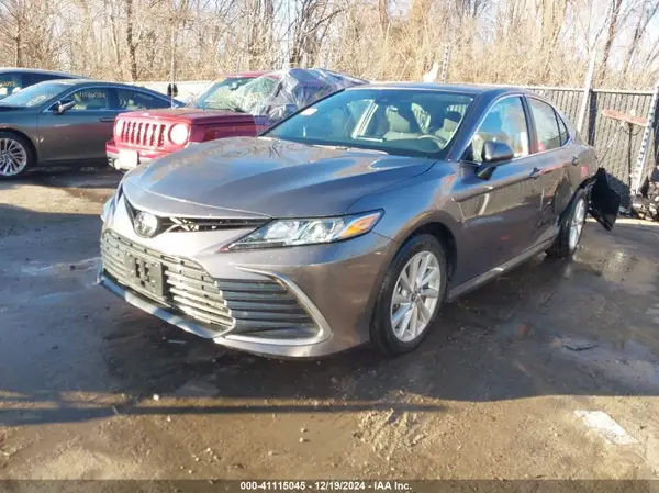 4T1C11BK0RU126052 2024 TOYOTA CAMRY - Image 2
