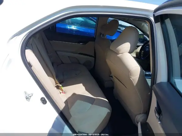 4T1C11BK1LU009975 2020 TOYOTA CAMRY - Image 8