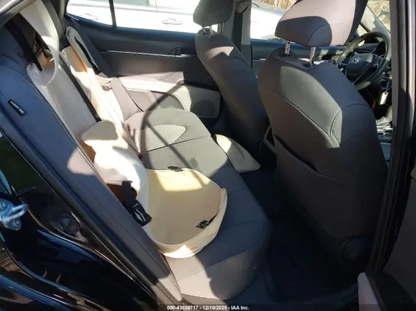 4T1C11BK1MU022873 2021 TOYOTA CAMRY - Image 8
