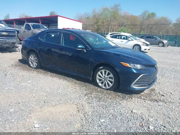 4T1C11BK1MU044212 2021 TOYOTA CAMRY - Image 1