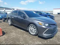 4T1C11BK1NU051744 2022 TOYOTA CAMRY