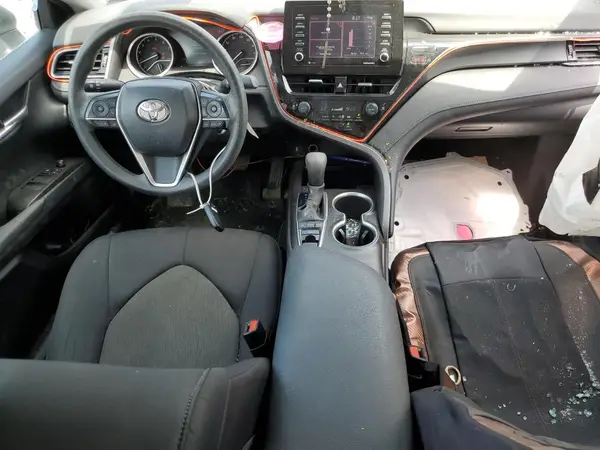 4T1C11BK1NU053865 2022 TOYOTA CAMRY - Image 8