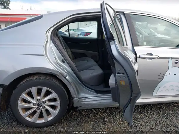 4T1C11BK1NU069418 2022 TOYOTA CAMRY - Image 8