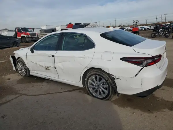 4T1C11BK1RU130871 2024 TOYOTA CAMRY - Image 2