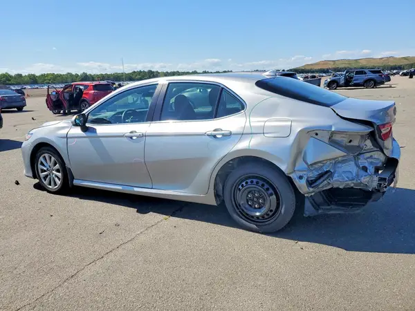 4T1C11BK2LU001903 2020 TOYOTA CAMRY - Image 2
