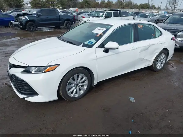 4T1C11BK2LU009225 2020 TOYOTA CAMRY - Image 2