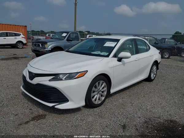 4T1C11BK2LU017356 2020 TOYOTA CAMRY - Image 2