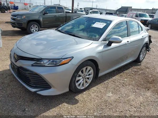 4T1C11BK2LU019284 2020 TOYOTA CAMRY - Image 2