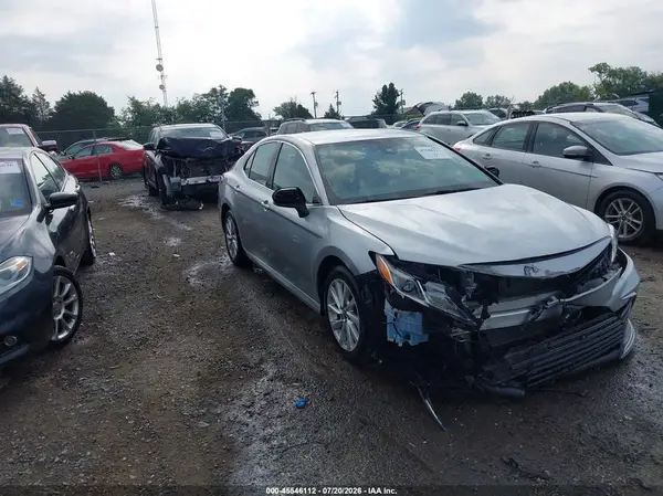 4T1C11BK2MU027127 2021 TOYOTA CAMRY - Image 1