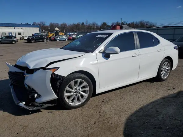 4T1C11BK2MU028942 2021 TOYOTA CAMRY - Image 1