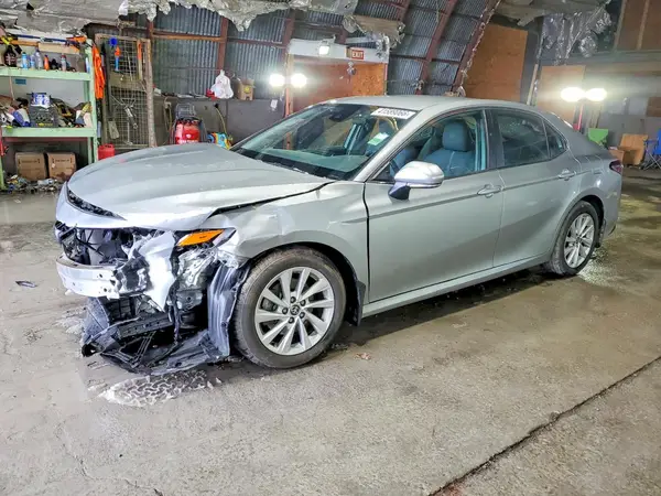 4T1C11BK2MU035373 2021 TOYOTA CAMRY - Image 1