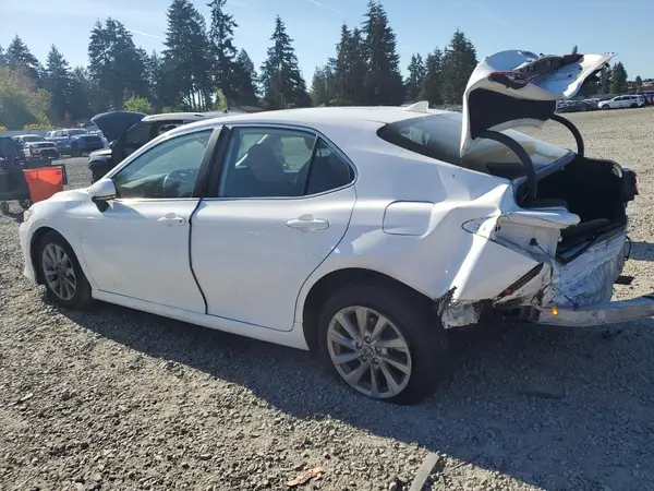 4T1C11BK2MU037592 2021 TOYOTA CAMRY - Image 2