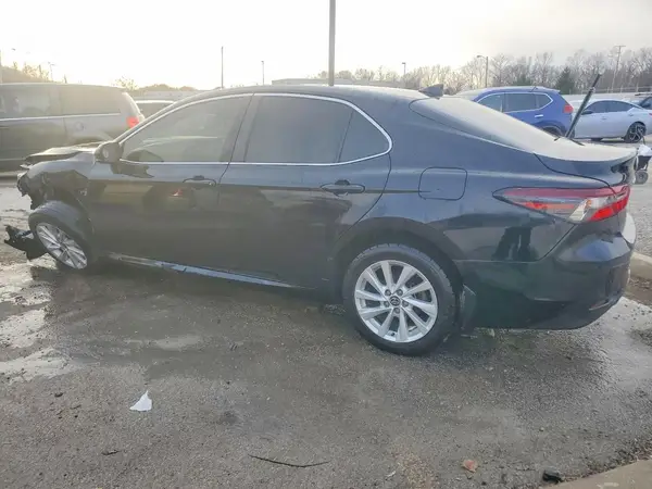 4T1C11BK2NU051381 2022 TOYOTA CAMRY - Image 2