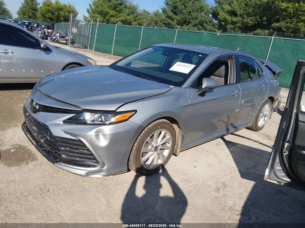 4T1C11BK2NU054779 2022 TOYOTA CAMRY - Image 2