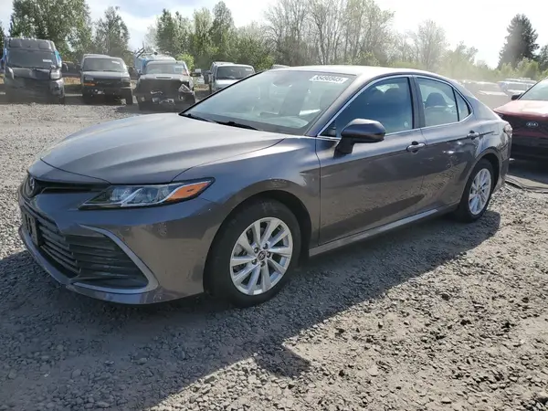 4T1C11BK2NU071825 2022 TOYOTA CAMRY - Image 1