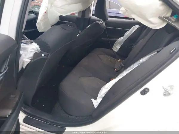 4T1C11BK2NU072800 2022 TOYOTA CAMRY - Image 8