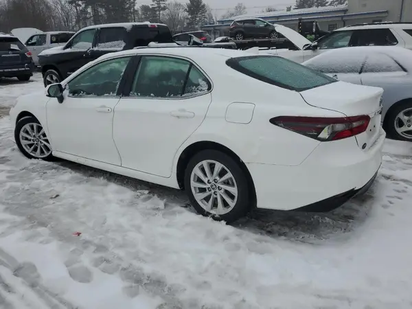 4T1C11BK2RU125484 2024 TOYOTA CAMRY - Image 2