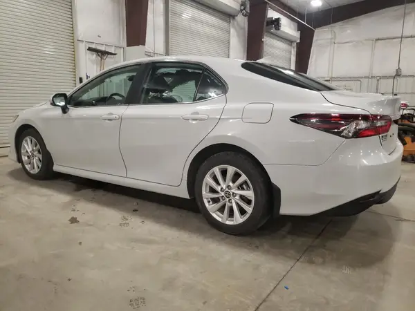 4T1C11BK2RU125517 2024 TOYOTA CAMRY - Image 2