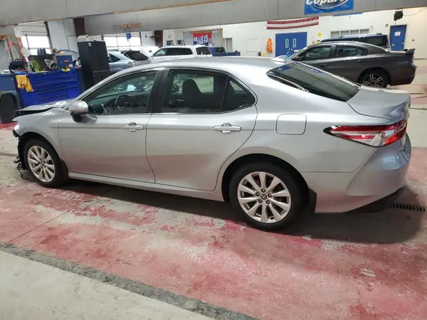 4T1C11BK3LU004275 2020 TOYOTA CAMRY - Image 2
