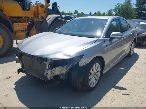 4T1C11BK4LU004544 2020 TOYOTA CAMRY - Image 2