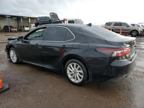 4T1C11BK4MU025010 2021 TOYOTA CAMRY - Image 2