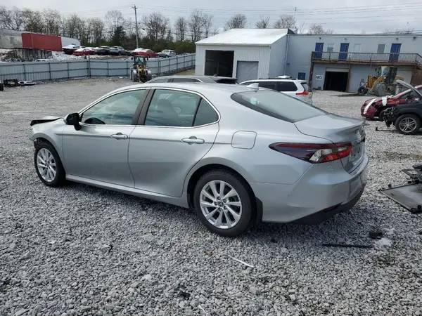 4T1C11BK4MU027128 2021 TOYOTA CAMRY - Image 2