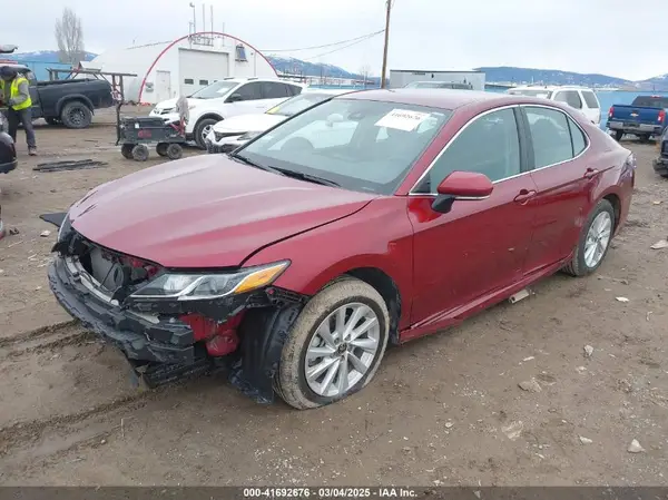 4T1C11BK4MU036072 2021 TOYOTA CAMRY - Image 2