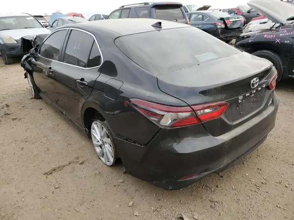 4T1C11BK4NU058087 2022 TOYOTA CAMRY - Image 2