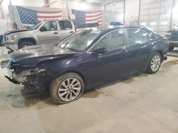 4T1C11BK4NU058235 2022 TOYOTA CAMRY - Image 1