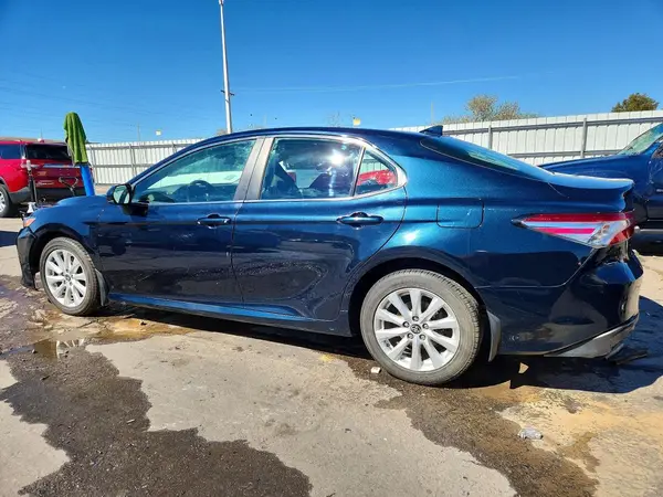 4T1C11BK5LU017657 2020 TOYOTA CAMRY - Image 2