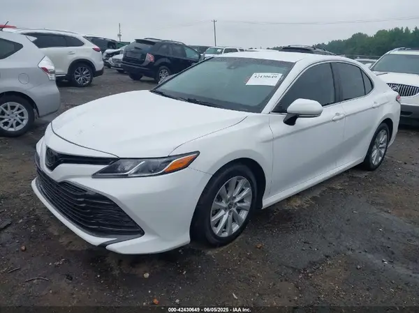 4T1C11BK5LU018825 2020 TOYOTA CAMRY - Image 2