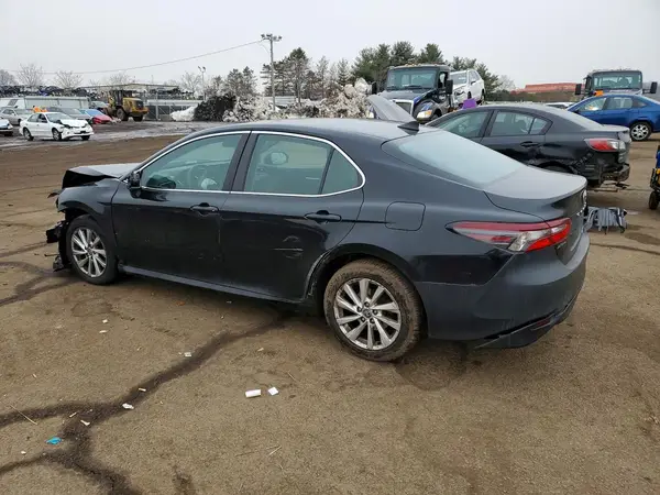 4T1C11BK5MU033004 2021 TOYOTA CAMRY - Image 2