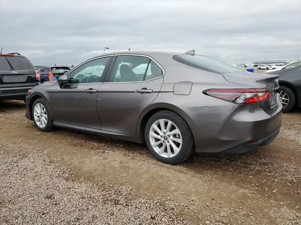 4T1C11BK5NU062231 2022 TOYOTA CAMRY - Image 2