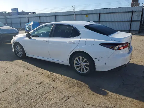 4T1C11BK5PU098424 2023 TOYOTA CAMRY - Image 2