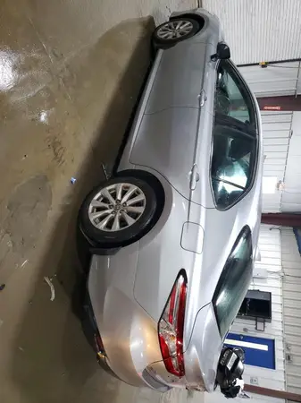 4T1C11BK6LU012211 2020 TOYOTA CAMRY - Image 2