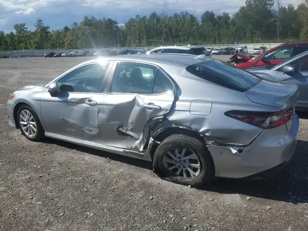 4T1C11BK6MU025946 2021 TOYOTA CAMRY - Image 2