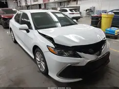 4T1C11BK6MU040902 2021 TOYOTA CAMRY