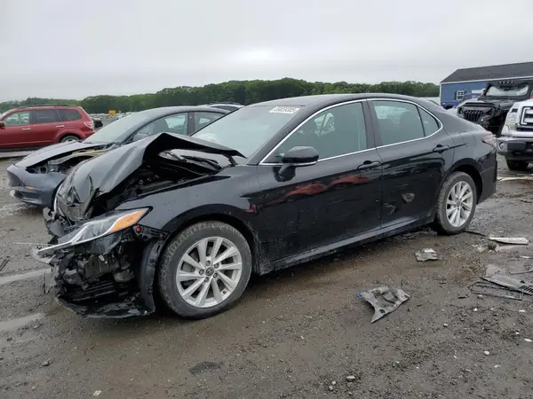 4T1C11BK6NU061671 2022 TOYOTA CAMRY - Image 1