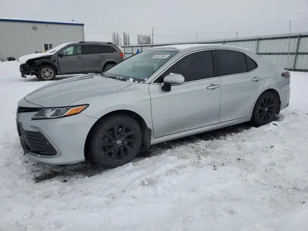 4T1C11BK6NU065025 2022 TOYOTA CAMRY - Image 1