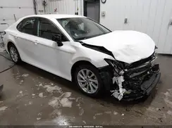 4T1C11BK6NU065686 2022 TOYOTA CAMRY