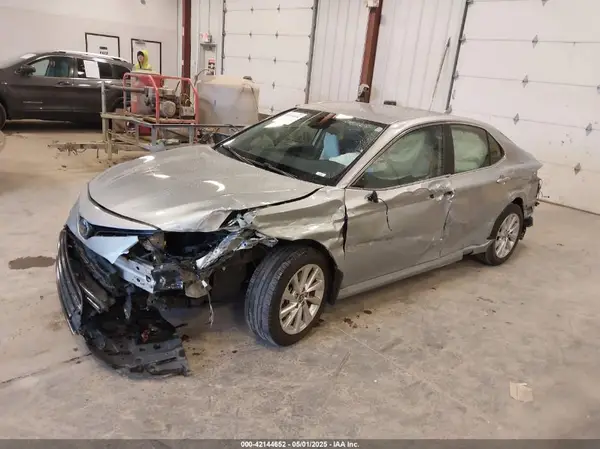 4T1C11BK6PU092261 2023 TOYOTA CAMRY - Image 2