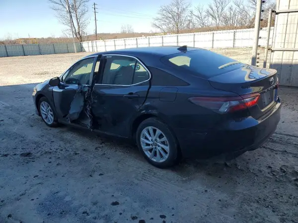 4T1C11BK6RU119638 2024 TOYOTA CAMRY - Image 2