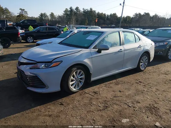 4T1C11BK6RU123933 2024 TOYOTA CAMRY - Image 2